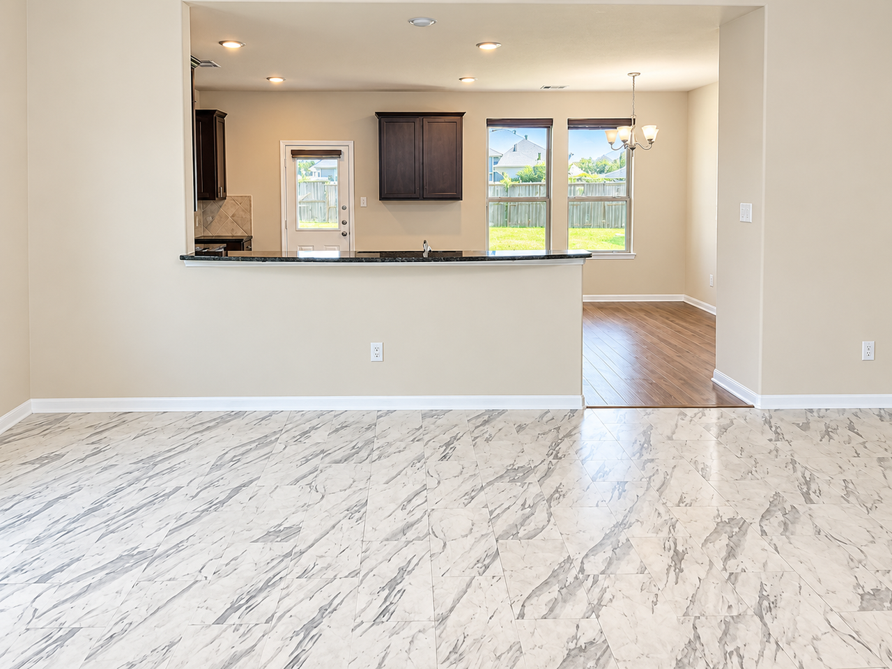 96 Jessica Dr - Photo 4 of 33