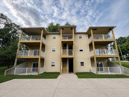 featured image of 425 Thornton St #F