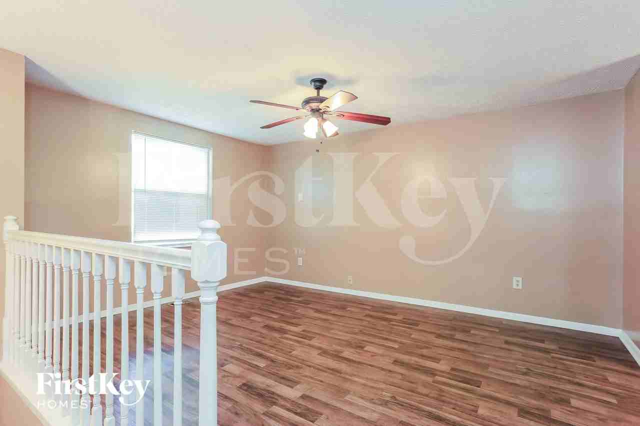 7624 Becker Ct - Photo 2 of 10