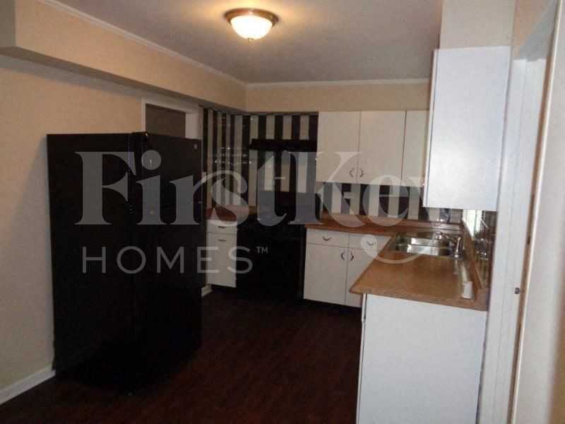 307 Windsor St - Photo 6 of 16