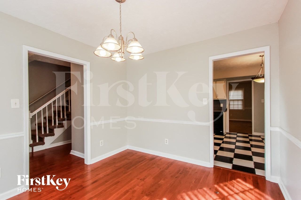 145 Fontaine Way - Photo 7 of 15