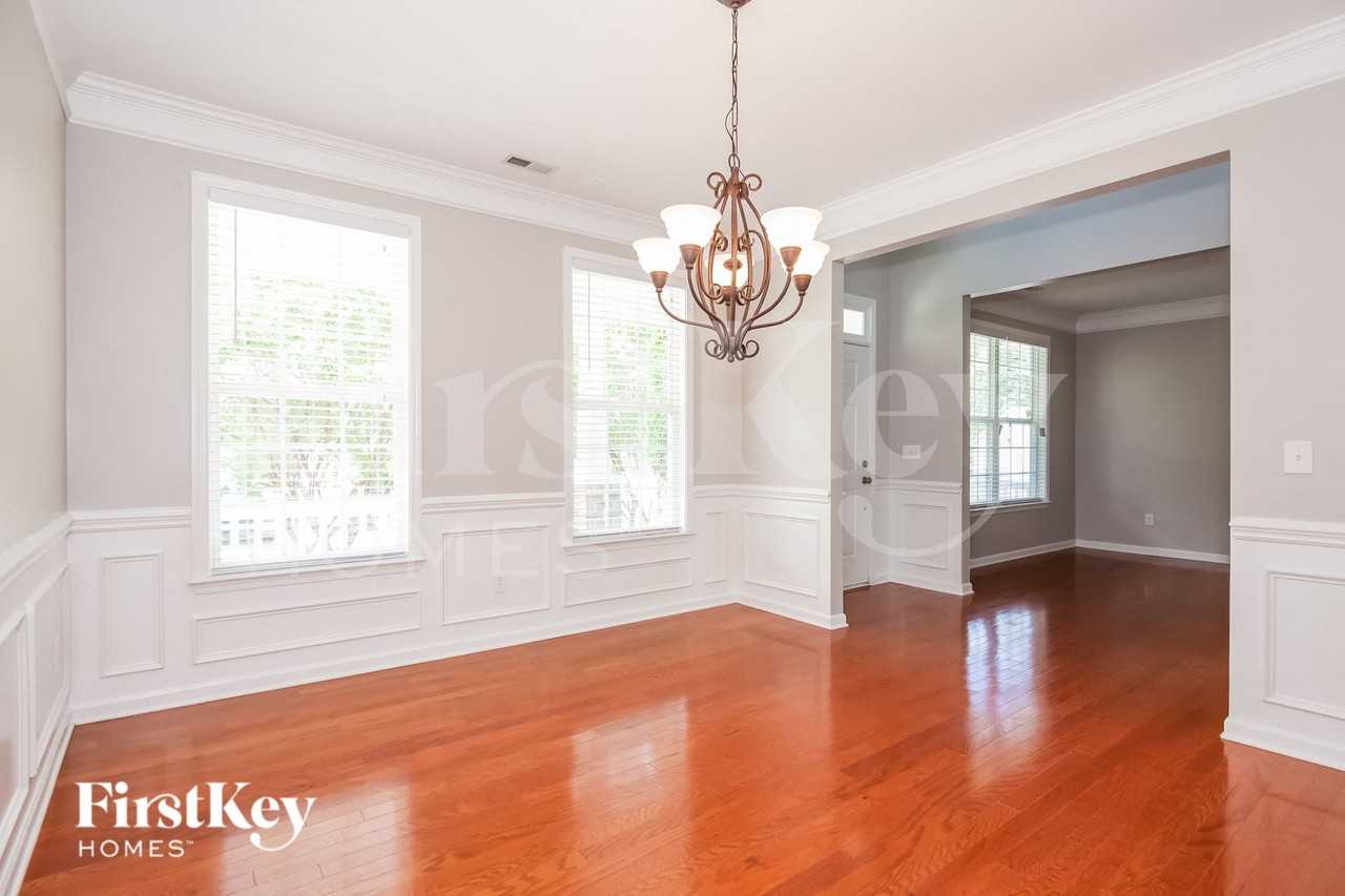 10309 Old Carolina Dr - Photo 3 of 15