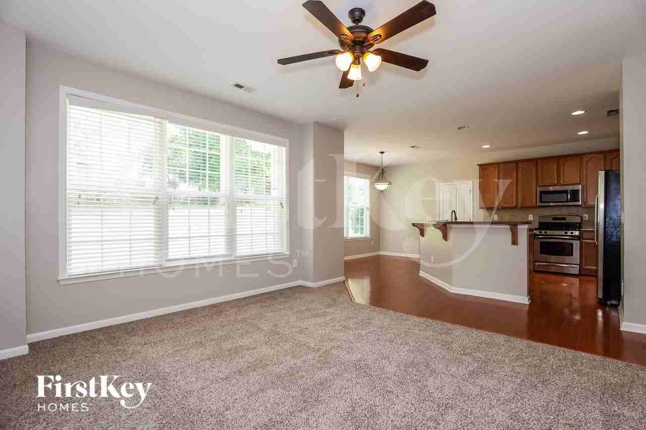 10309 Old Carolina Dr - Photo 6 of 15