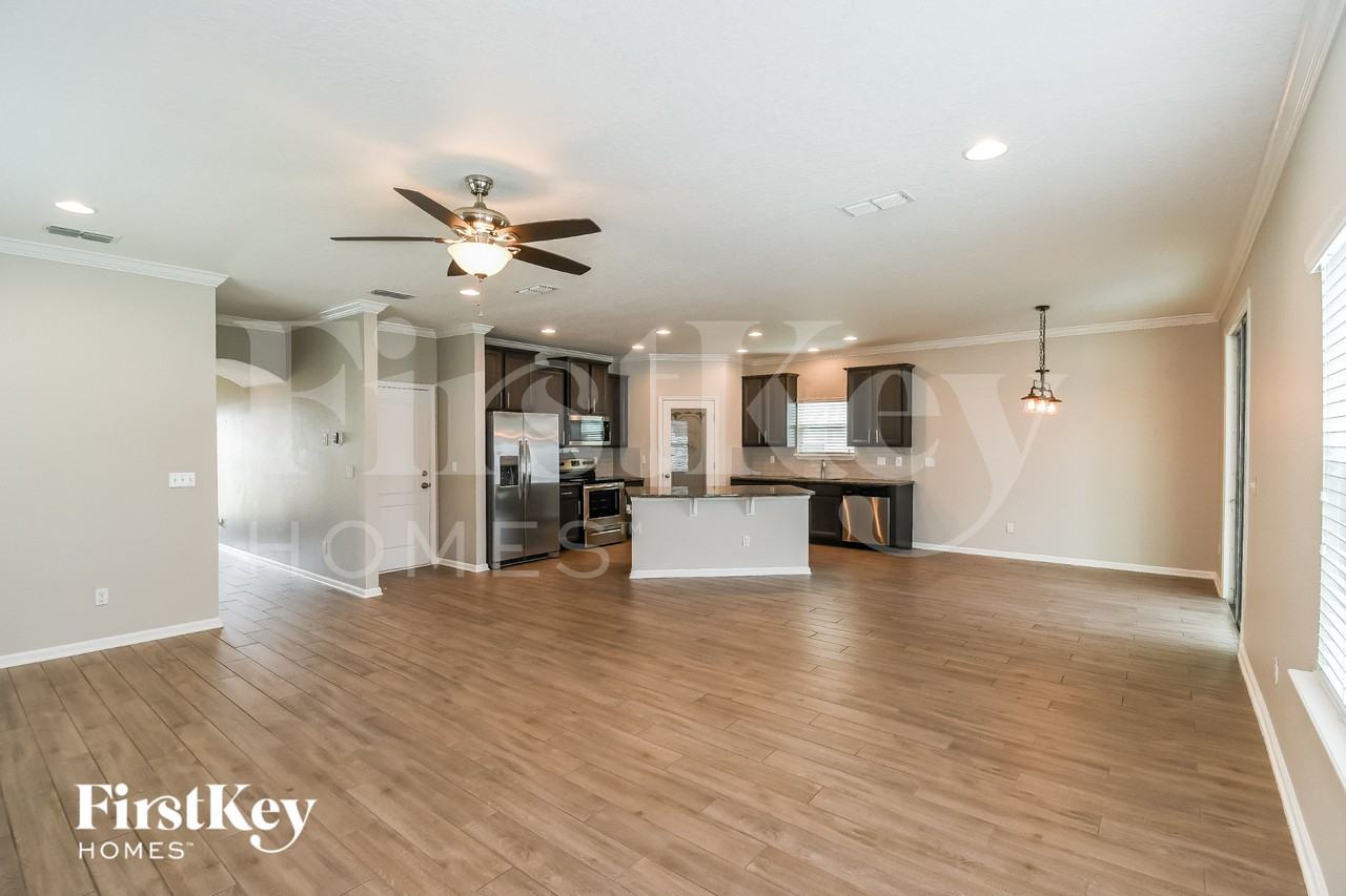 10059 Kit Fox Pkwy - Photo 3 of 15