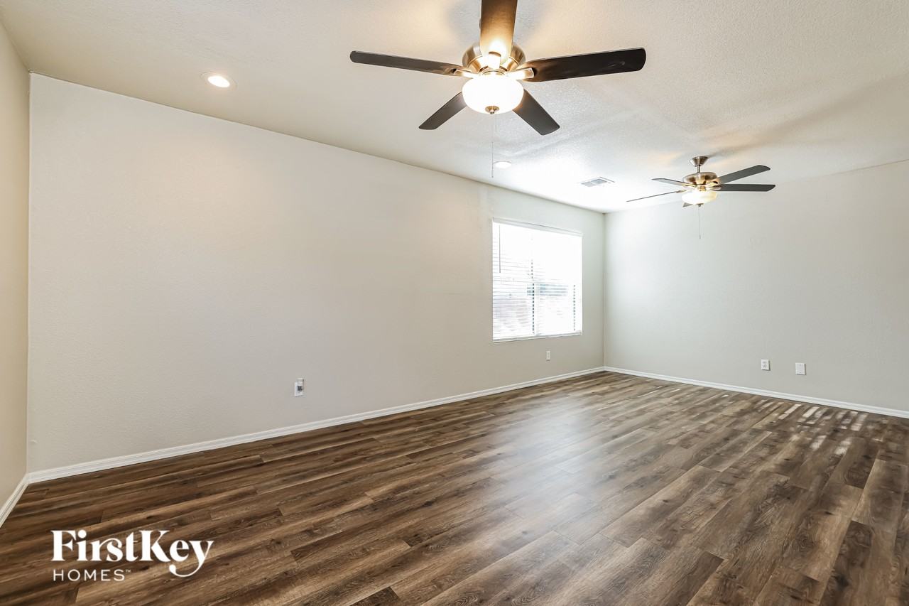 13713 E Diablo Creek Dr - Photo 4 of 15