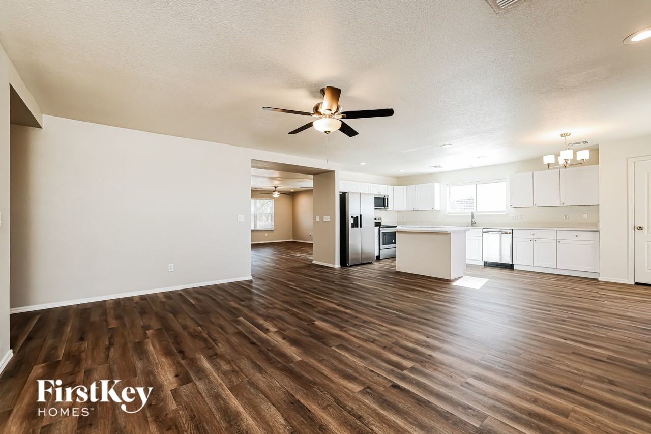 13713 E Diablo Creek Dr - Photo 5 of 15
