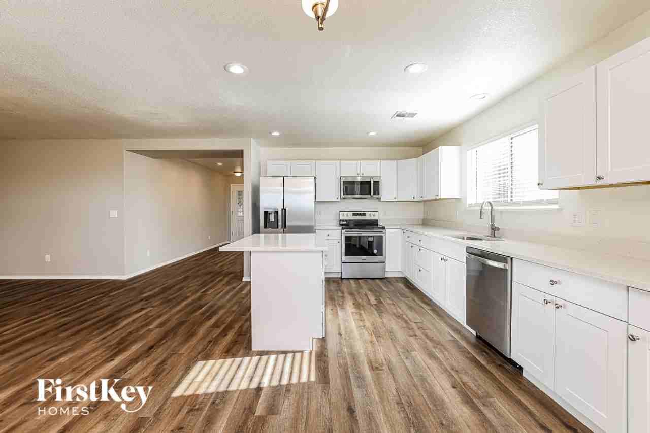 13713 E Diablo Creek Dr - Photo 7 of 15