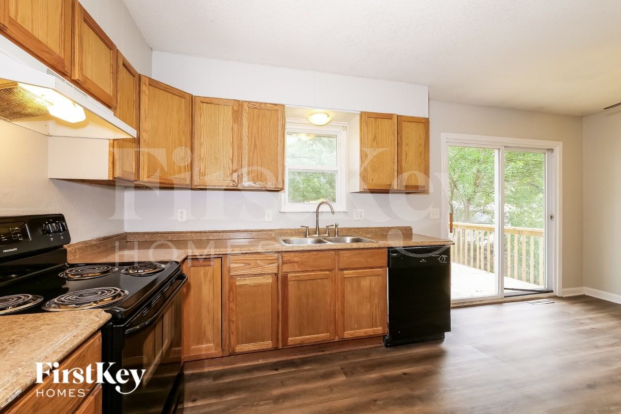 309 Ne Sunnybrook Dr - Photo 7 of 16