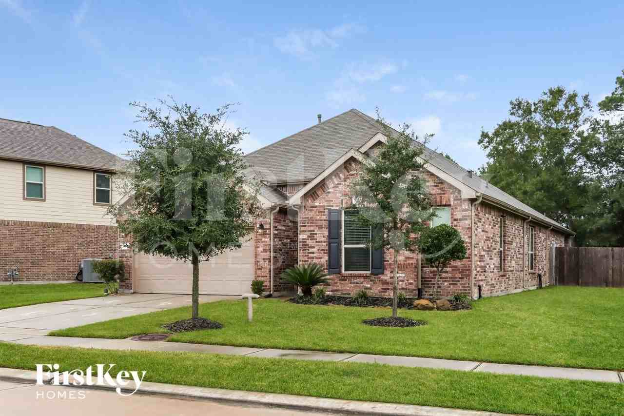 5911 Rivergrove Park Dr - Photo 2 of 16