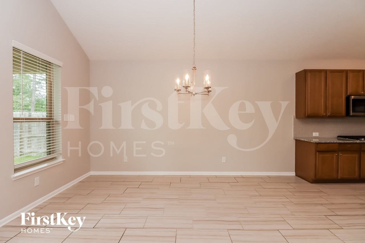 5911 Rivergrove Park Dr - Photo 5 of 16