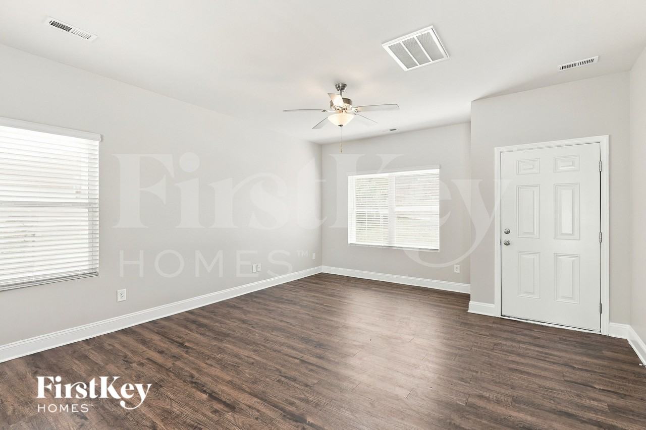 5509 Cobblestone Glen Dr - Photo 3 of 16