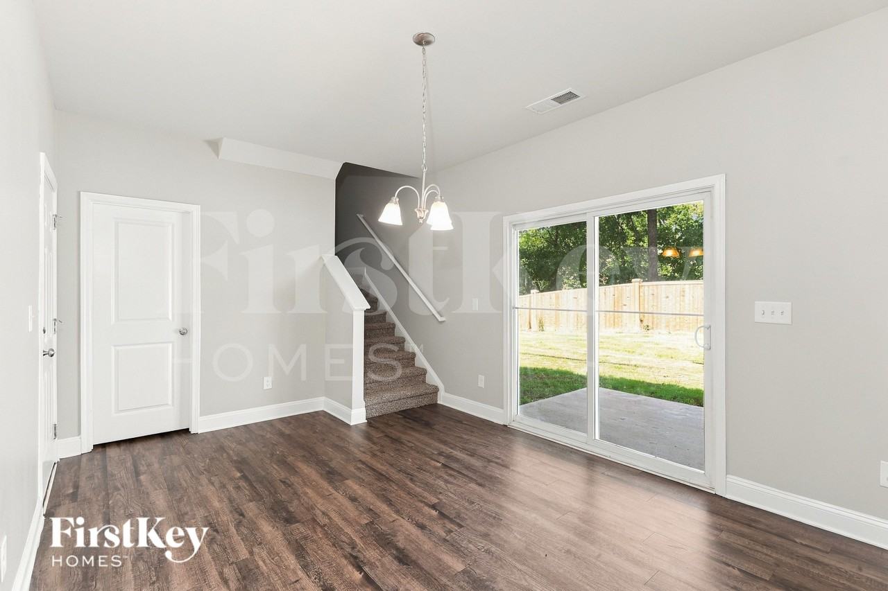 5509 Cobblestone Glen Dr - Photo 5 of 16