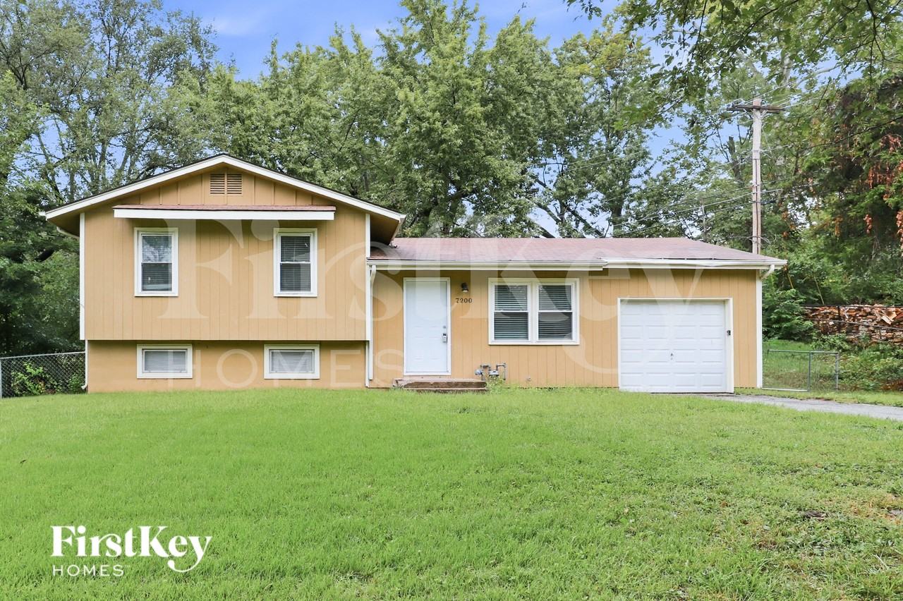 7200 Nw 75th St