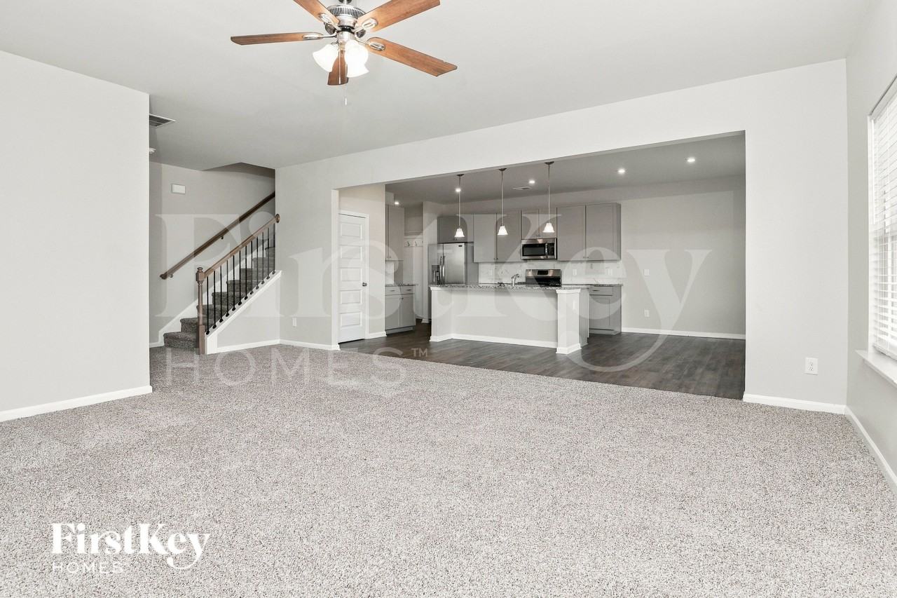 126 Hadley Way Sw - Photo 5 of 16