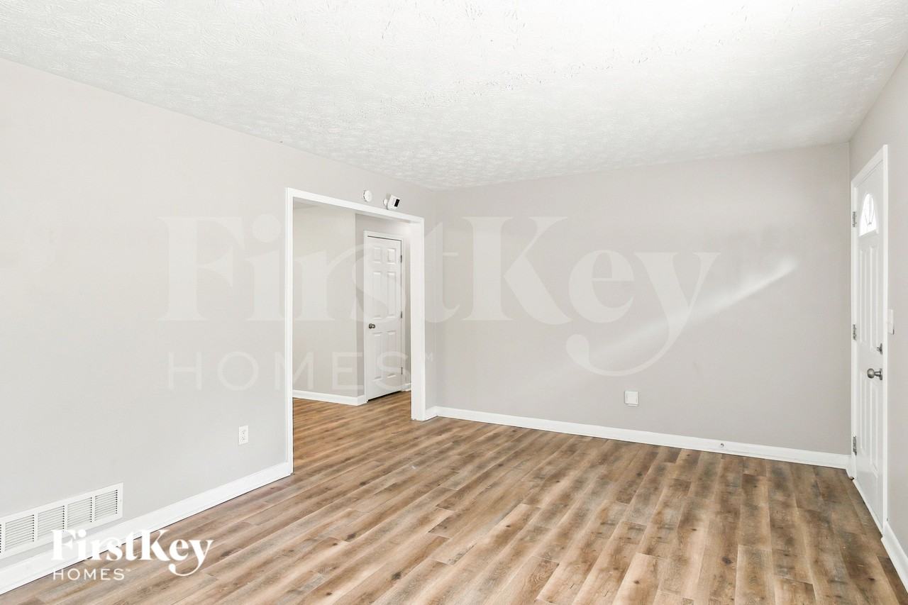1008 Cone Rd - Photo 4 of 16