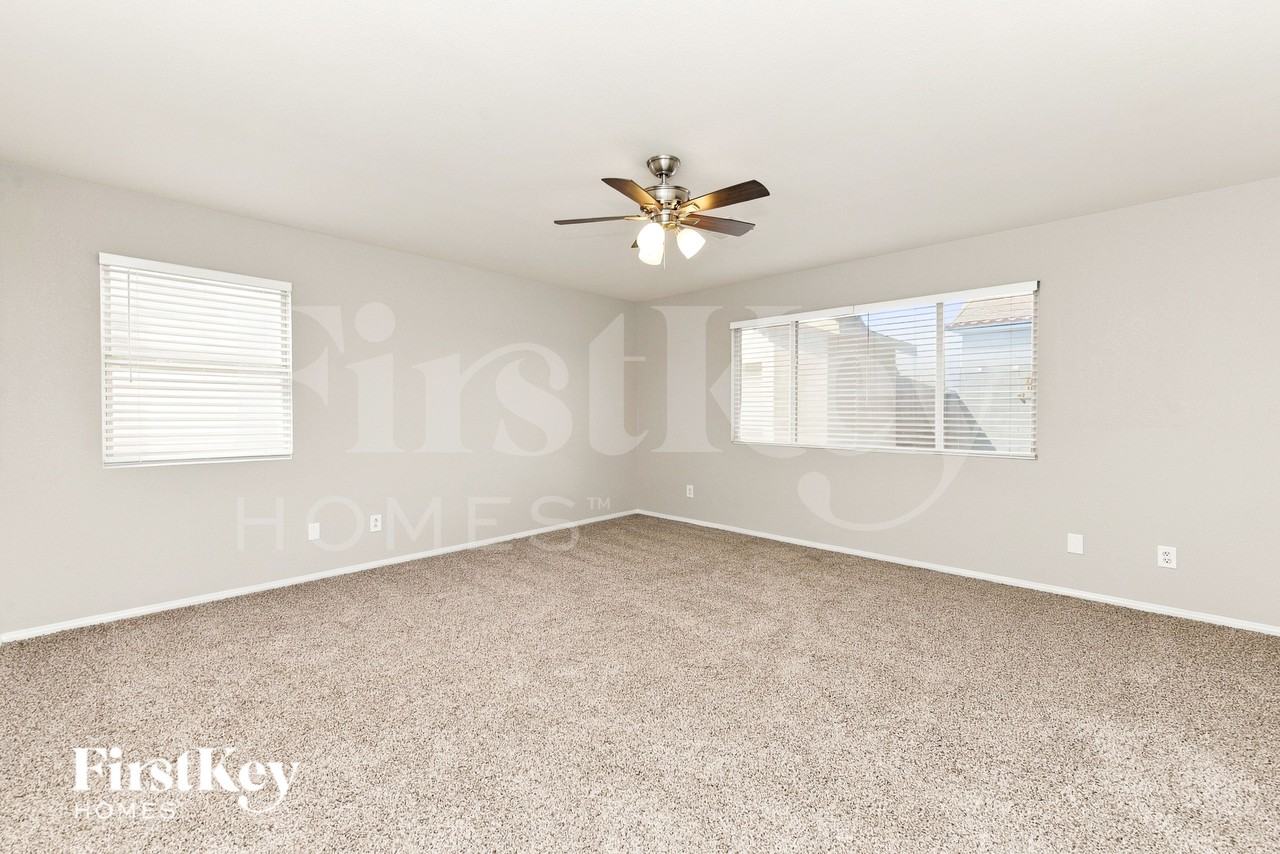 5805 Grand Heritage St - Photo 7 of 16