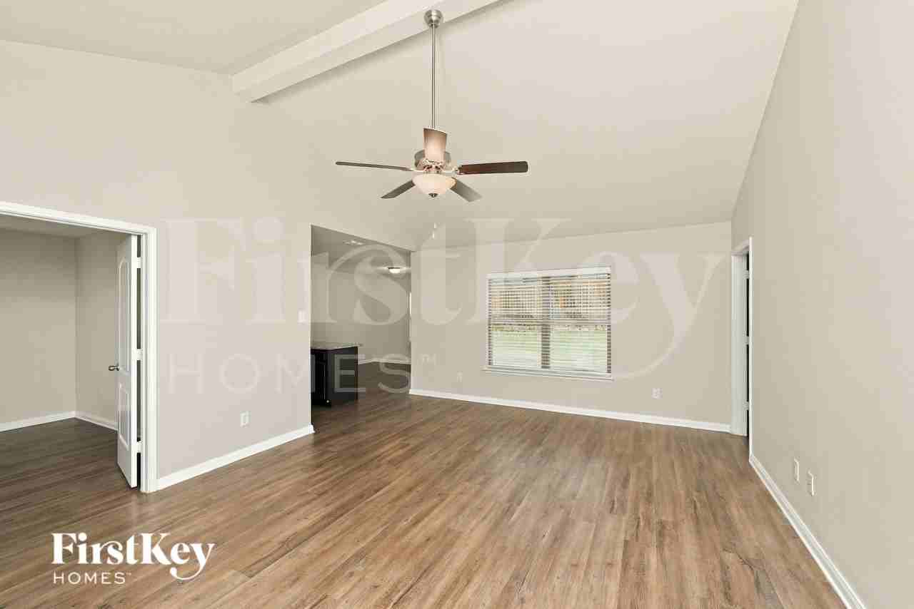 14259 Chaps Dr - Photo 2 of 17
