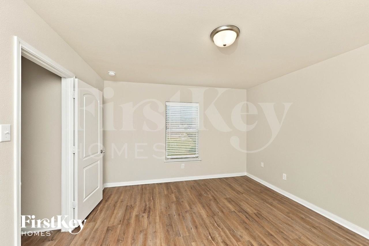 14259 Chaps Dr - Photo 7 of 17