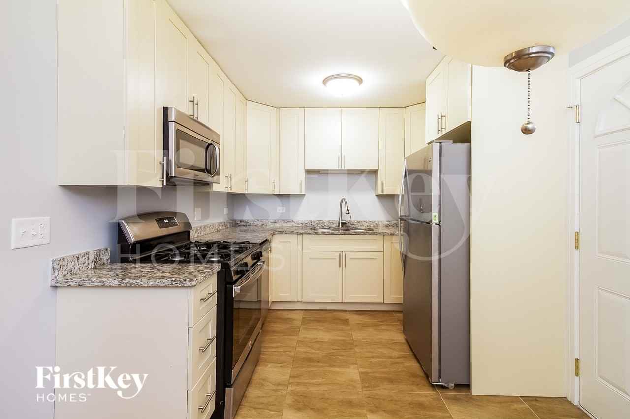 5434 Georgetown Dr - Photo 5 of 15