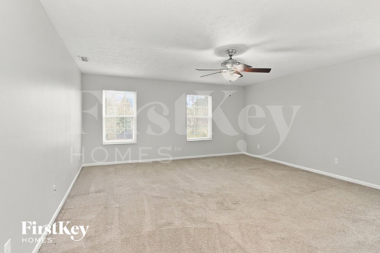 6914 Governors Point Blvd - Photo 6 of 16