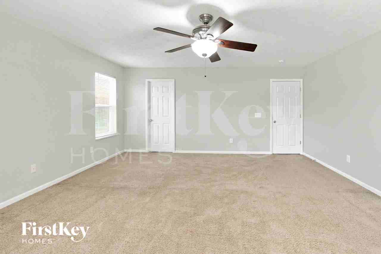 6914 Governors Point Blvd - Photo 7 of 16