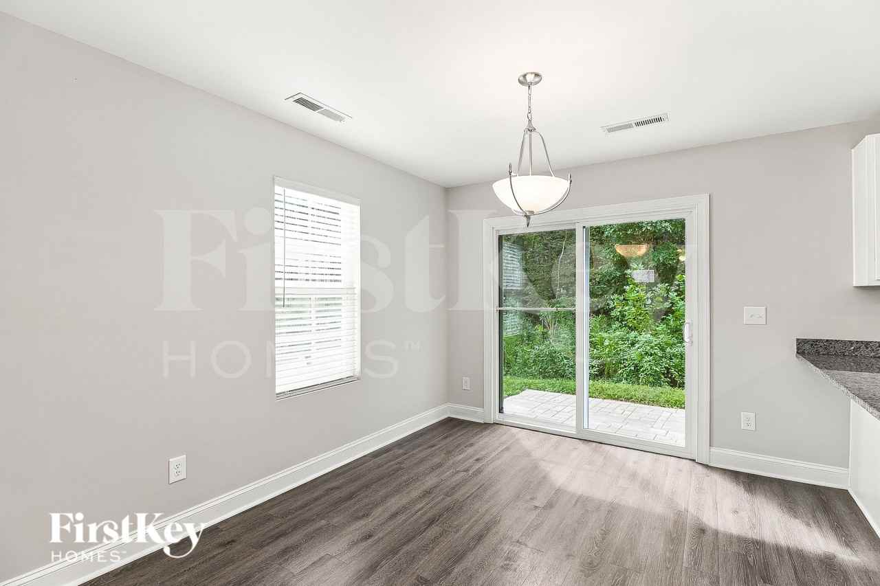 2041 Samantha Dr - Photo 5 of 16