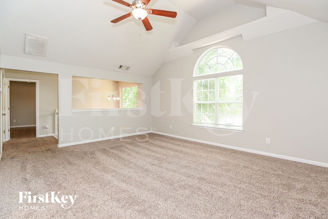 402 Legend Creek Pt - Photo 5 of 19