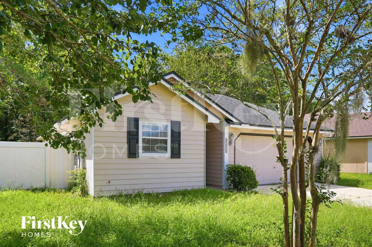 4275 Hanging Moss Dr - Photo 2 of 16