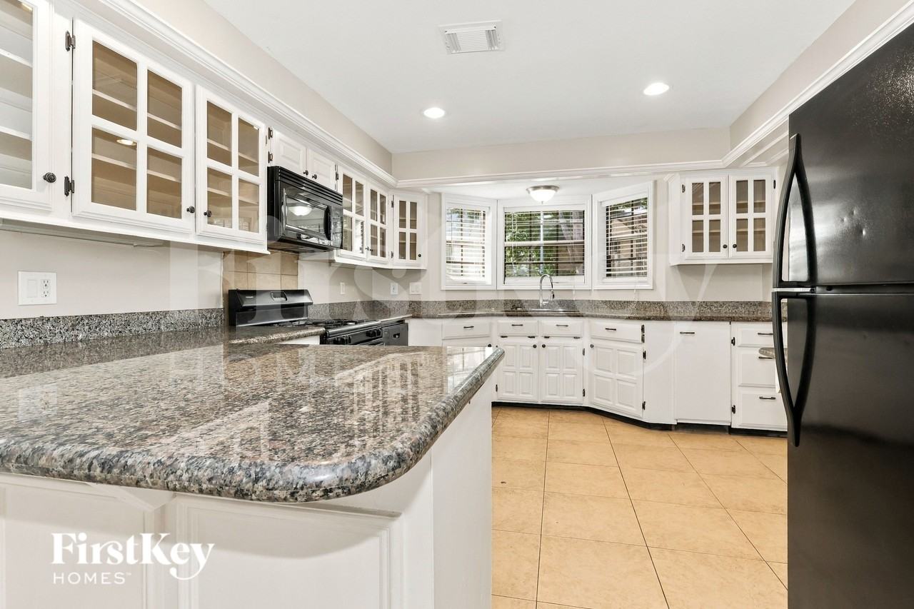 12710 Ivyforest Dr - Photo 7 of 16