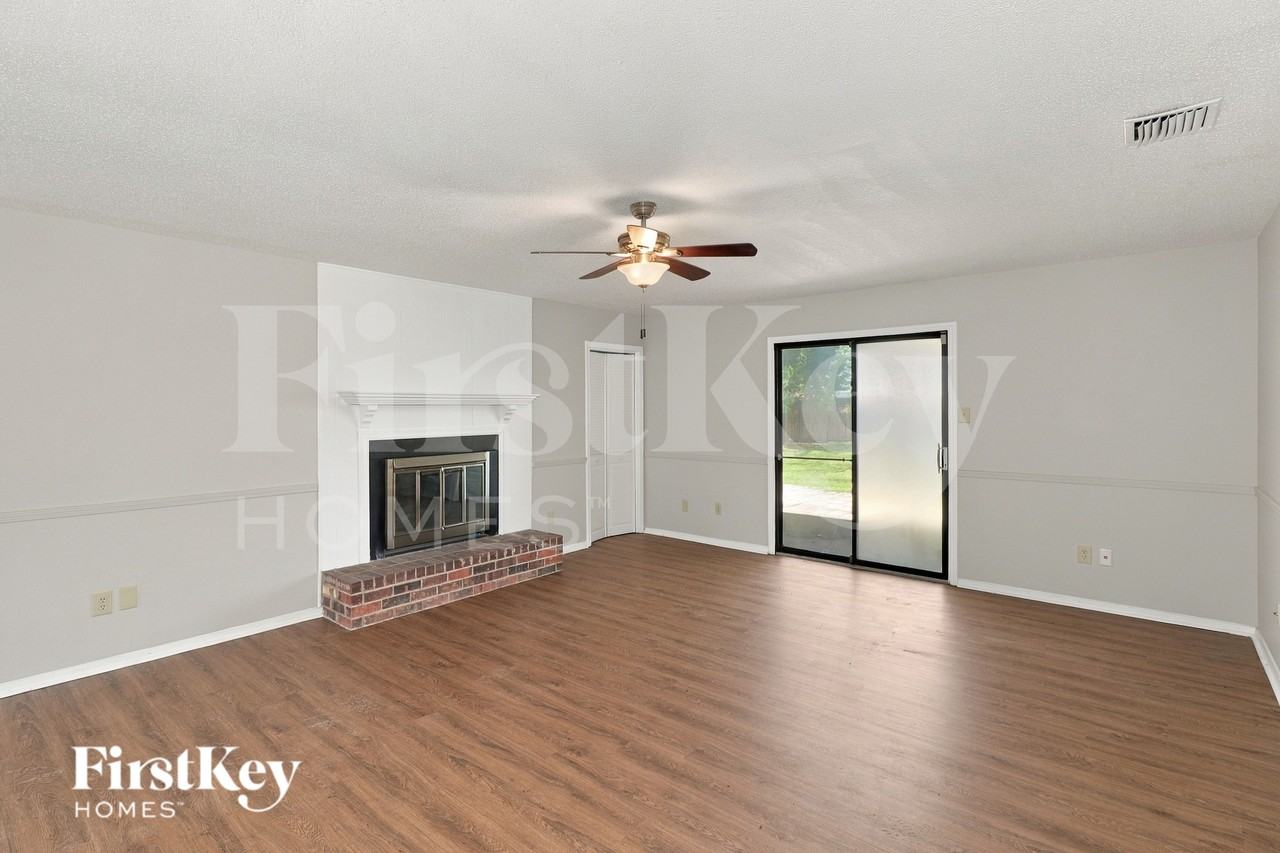 4350 Cary Hill Cv - Photo 3 of 16