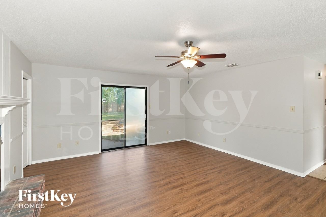 4350 Cary Hill Cv - Photo 4 of 16
