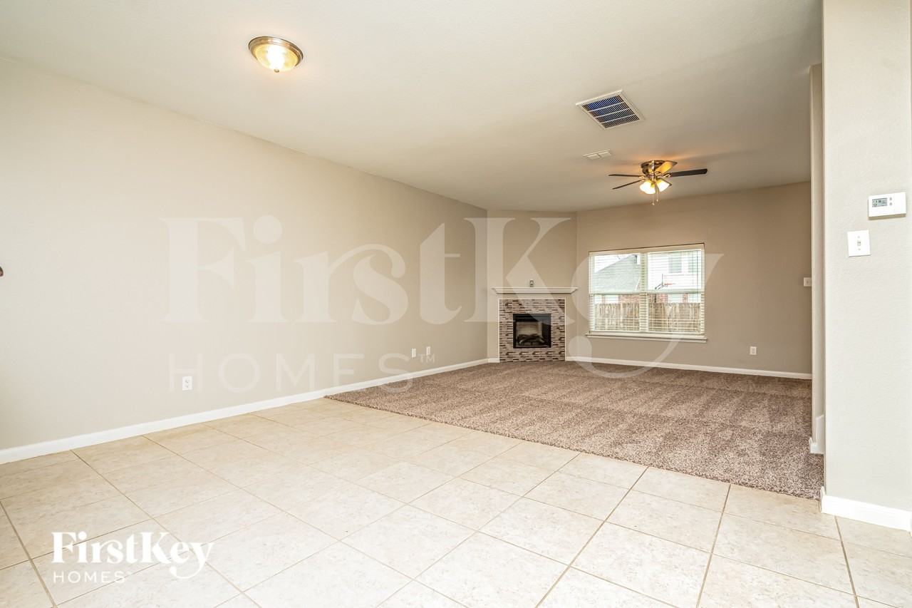 3014 Flowering Springs Dr - Photo 2 of 16