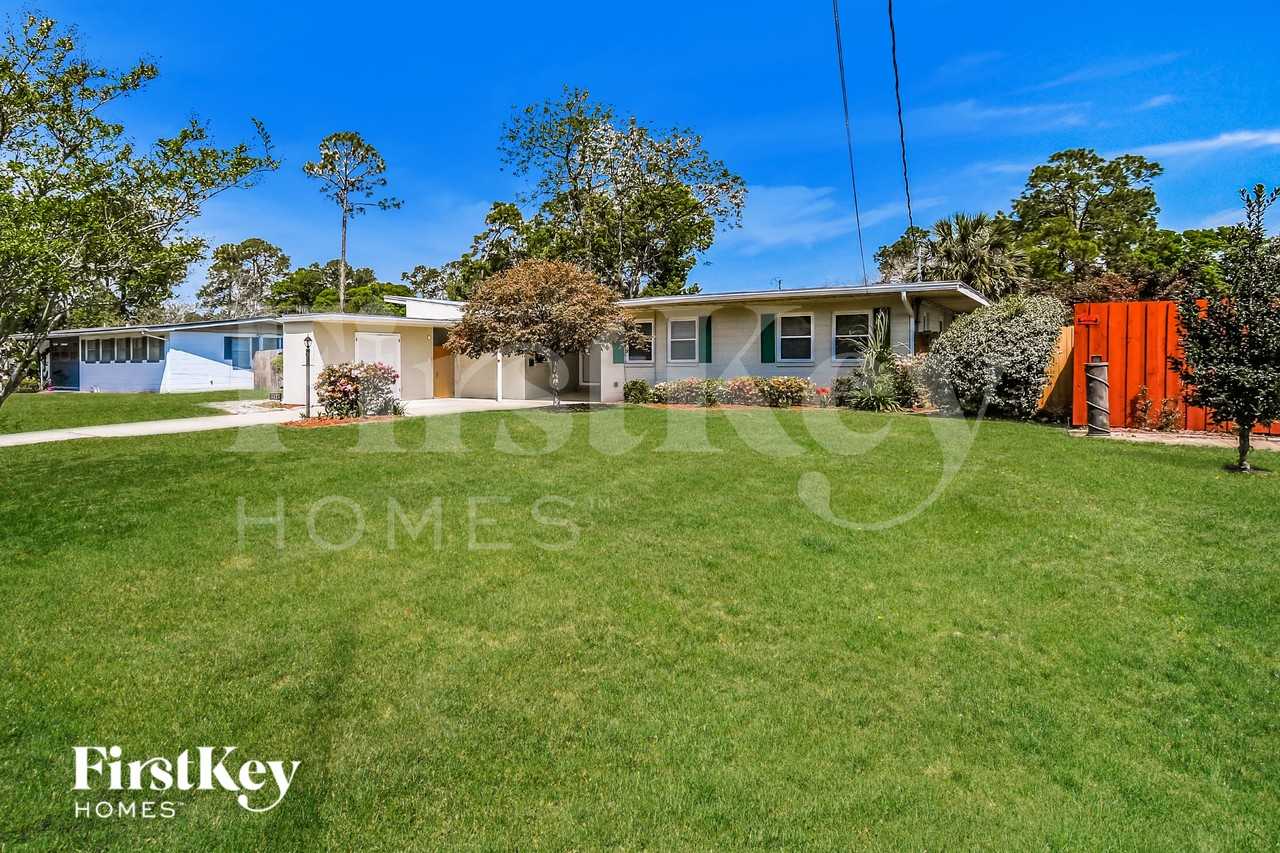 7127 Altama Rd - Photo 2 of 16