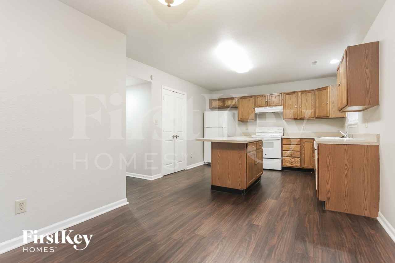 860 Treyburn Green Dr - Photo 6 of 16