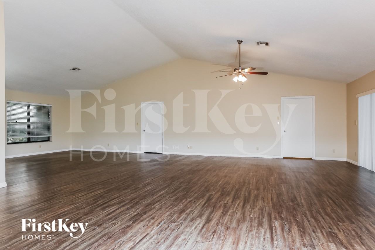 3999 Nwway - Photo 5 of 16