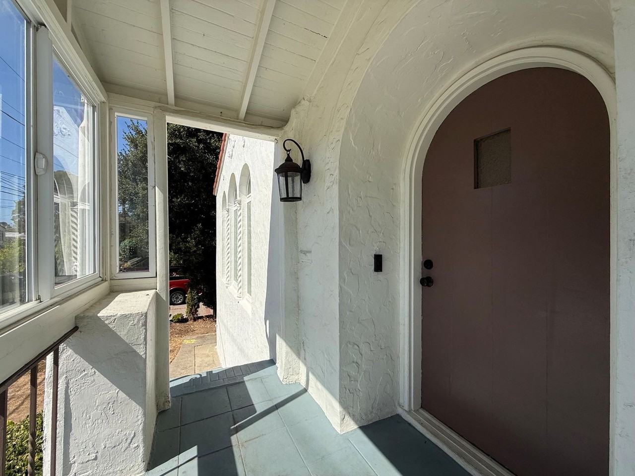 Bordered Burlingame - Photo 2 of 20