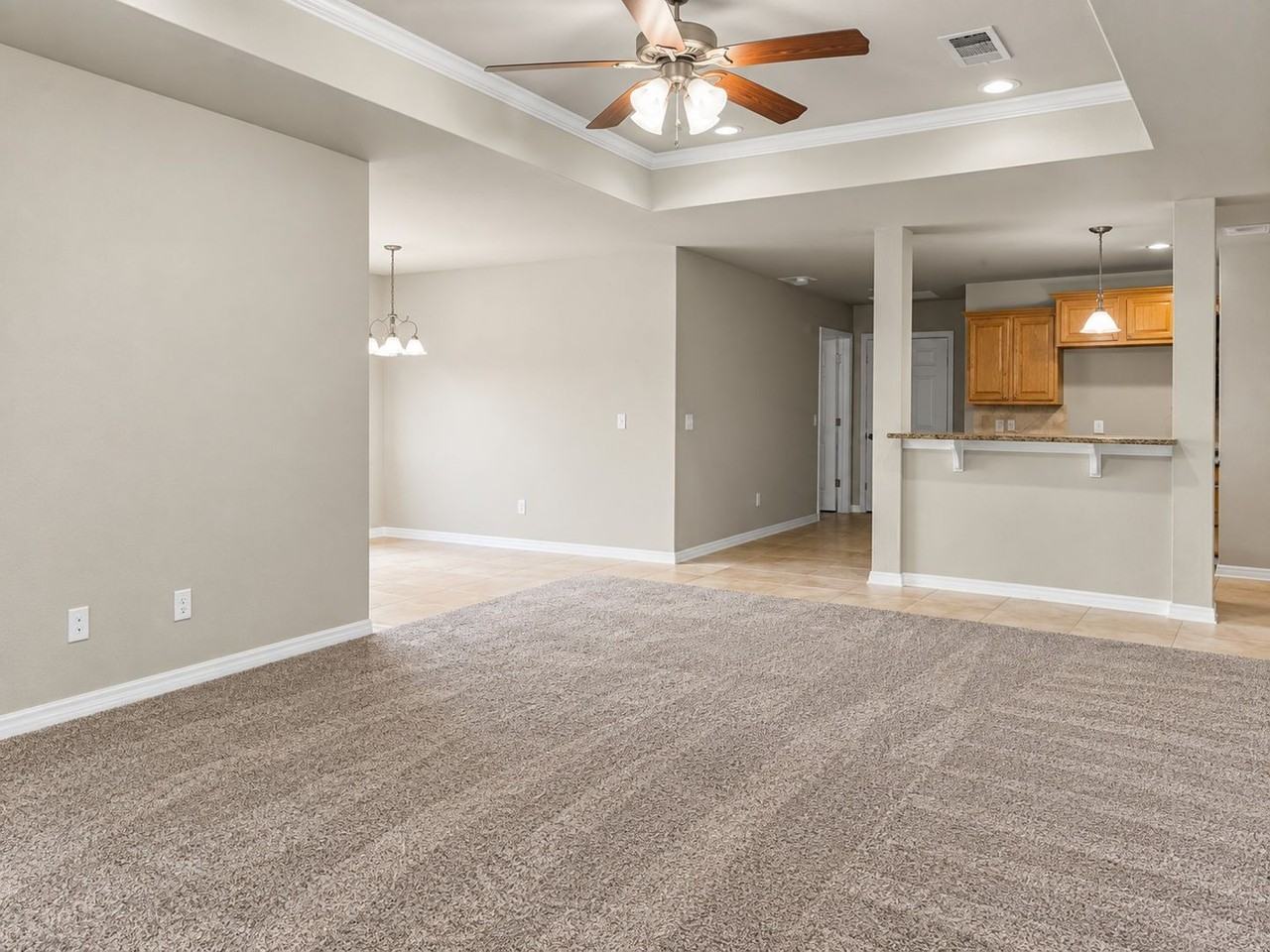 2806 Steves Way - Photo 7 of 15
