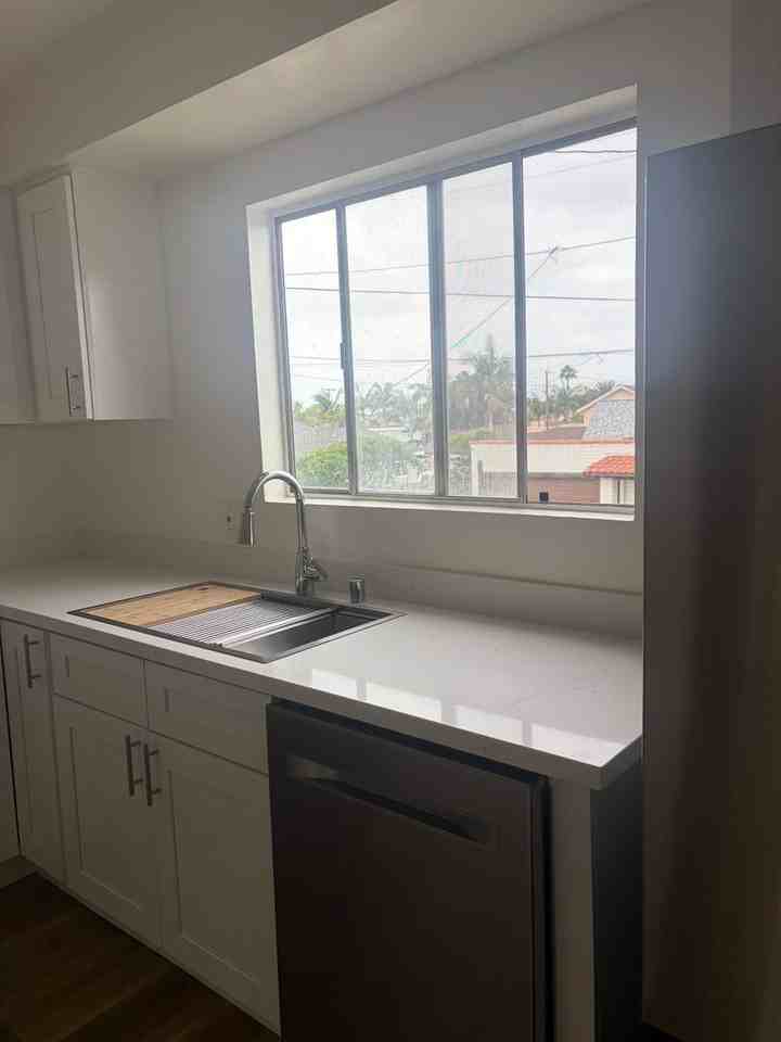 25405 Cypress St - Photo 5 of 10