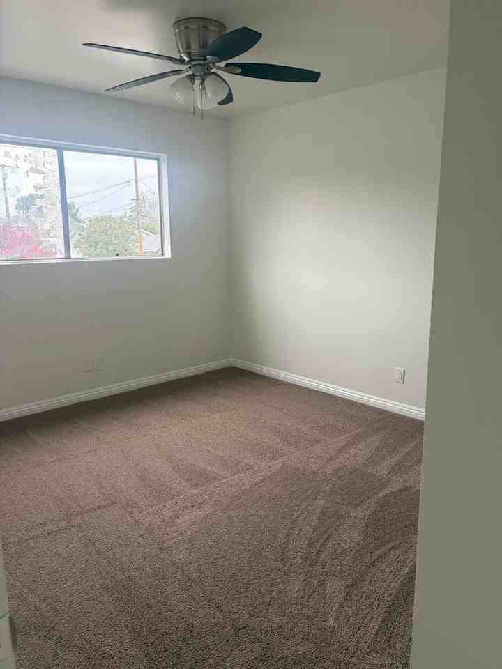 25405 Cypress St - Photo 6 of 10