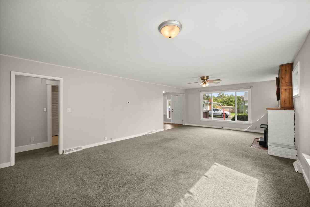4917 N Smith St - Photo 4 of 26