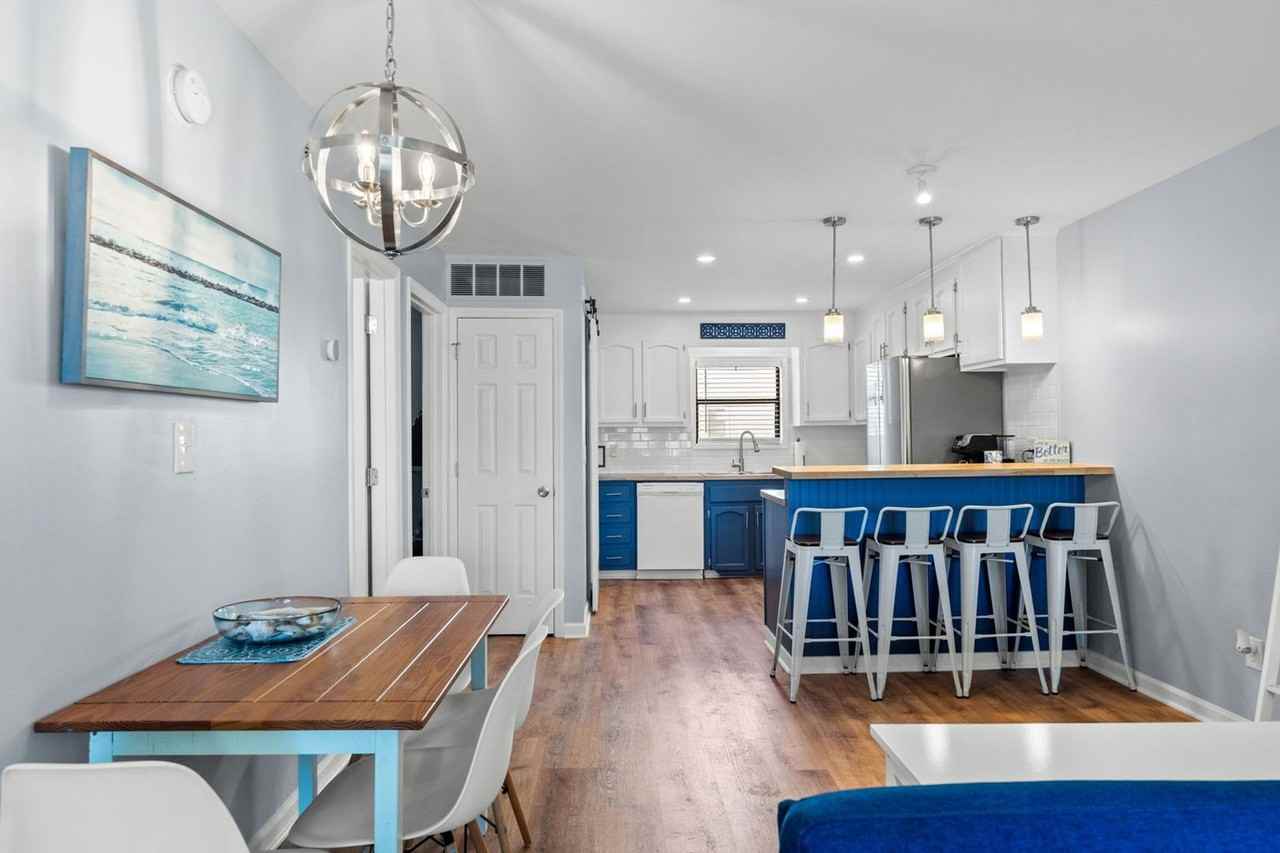 1503 Carolina Beach Ave N #1A - Photo 5 of 34