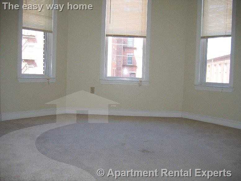 460 Green St #5 - Photo 6 of 7