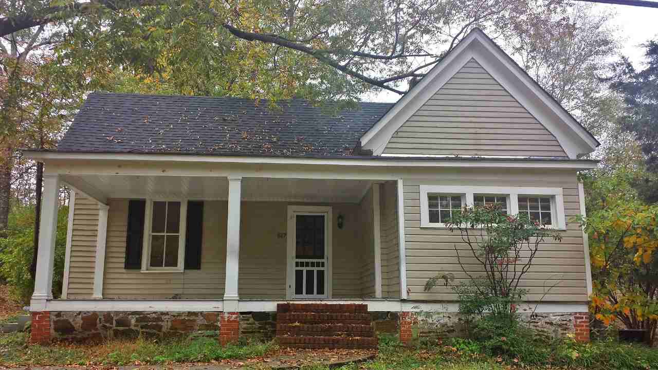 617 Spring St - Photo 2 of 14