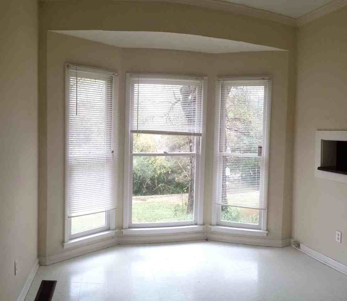 617 Spring St - Photo 3 of 14