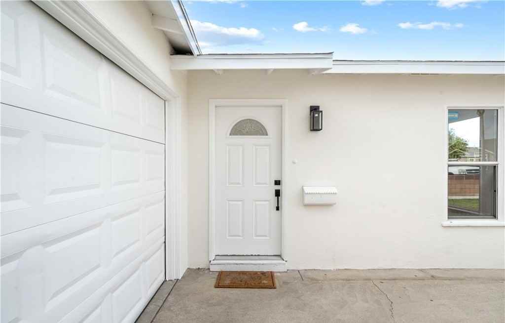 18103 Seine Ave - Photo 3 of 28