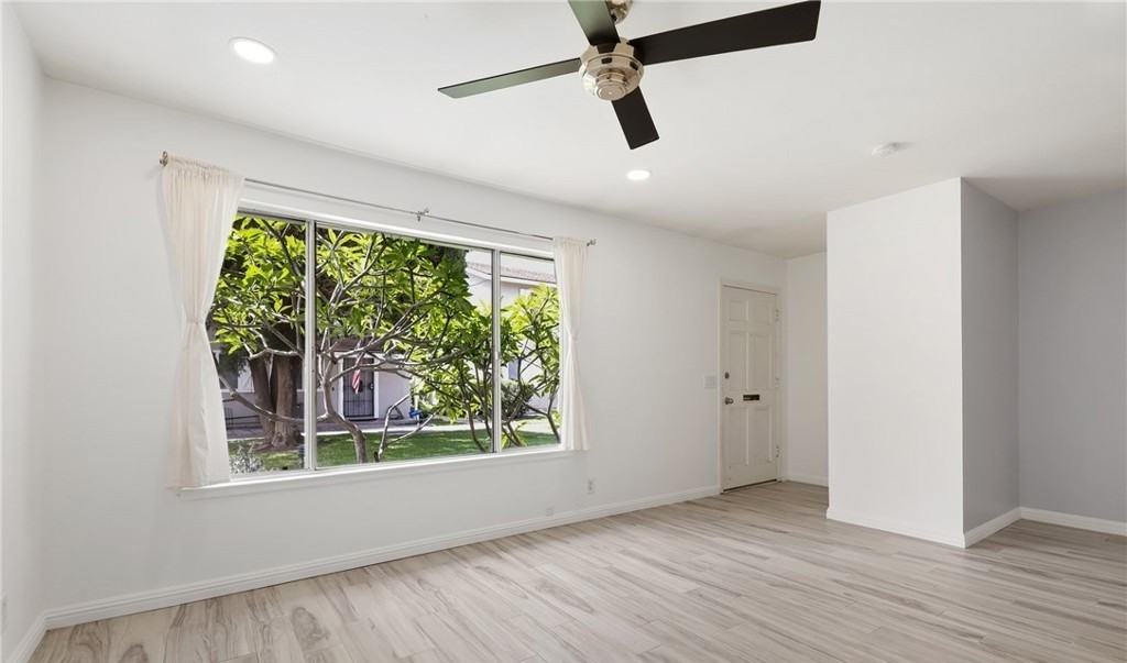10164 Disney Cir - Photo 4 of 21