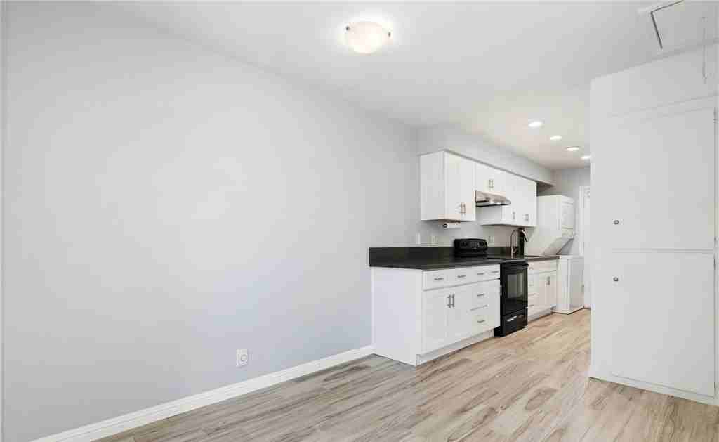 10164 Disney Cir - Photo 6 of 21