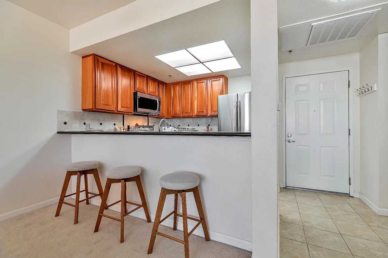411 Park Ave #213 - Photo 5 of 17
