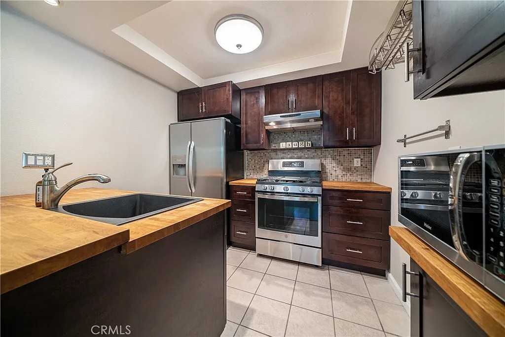 1068 Calle Del Cerro #1516 - Photo 2 of 13