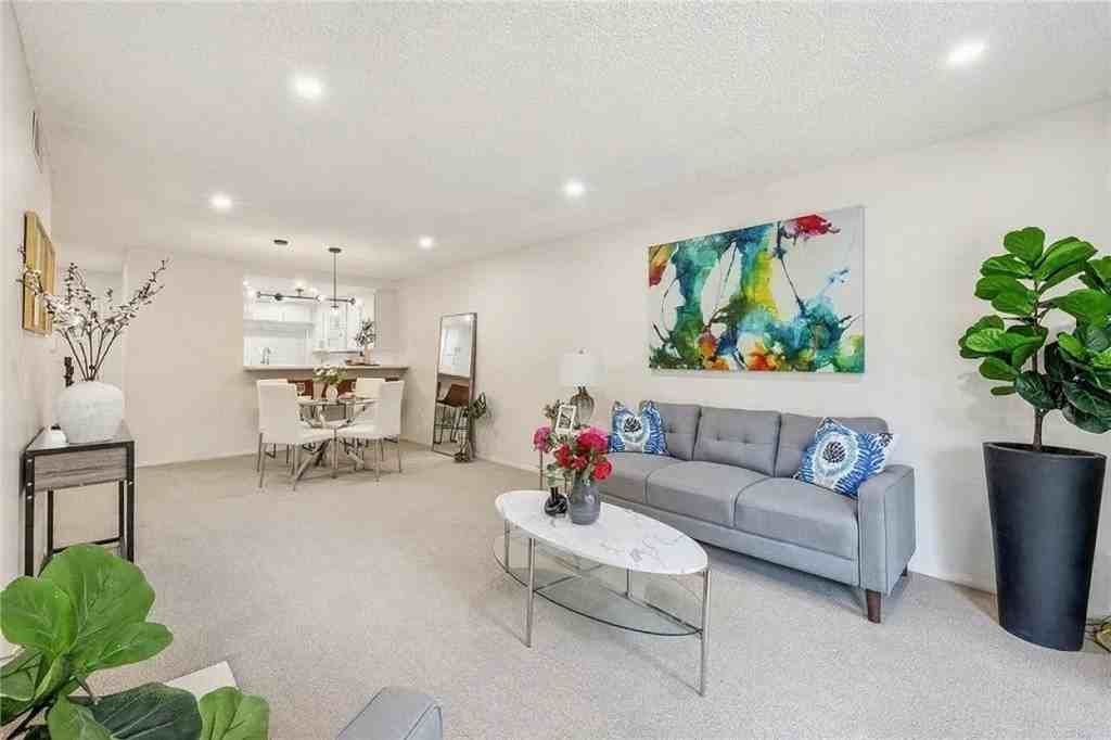 1418 Brett Pl #121 - Photo 5 of 18